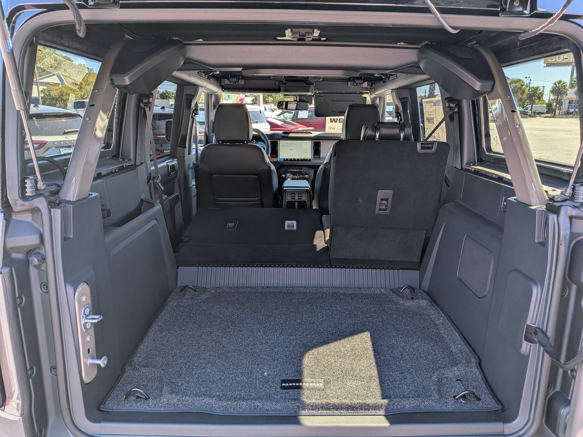 New 2026 Ford Bronco Outer Banks w/ Sasquatch Package AWD/4WD image 14