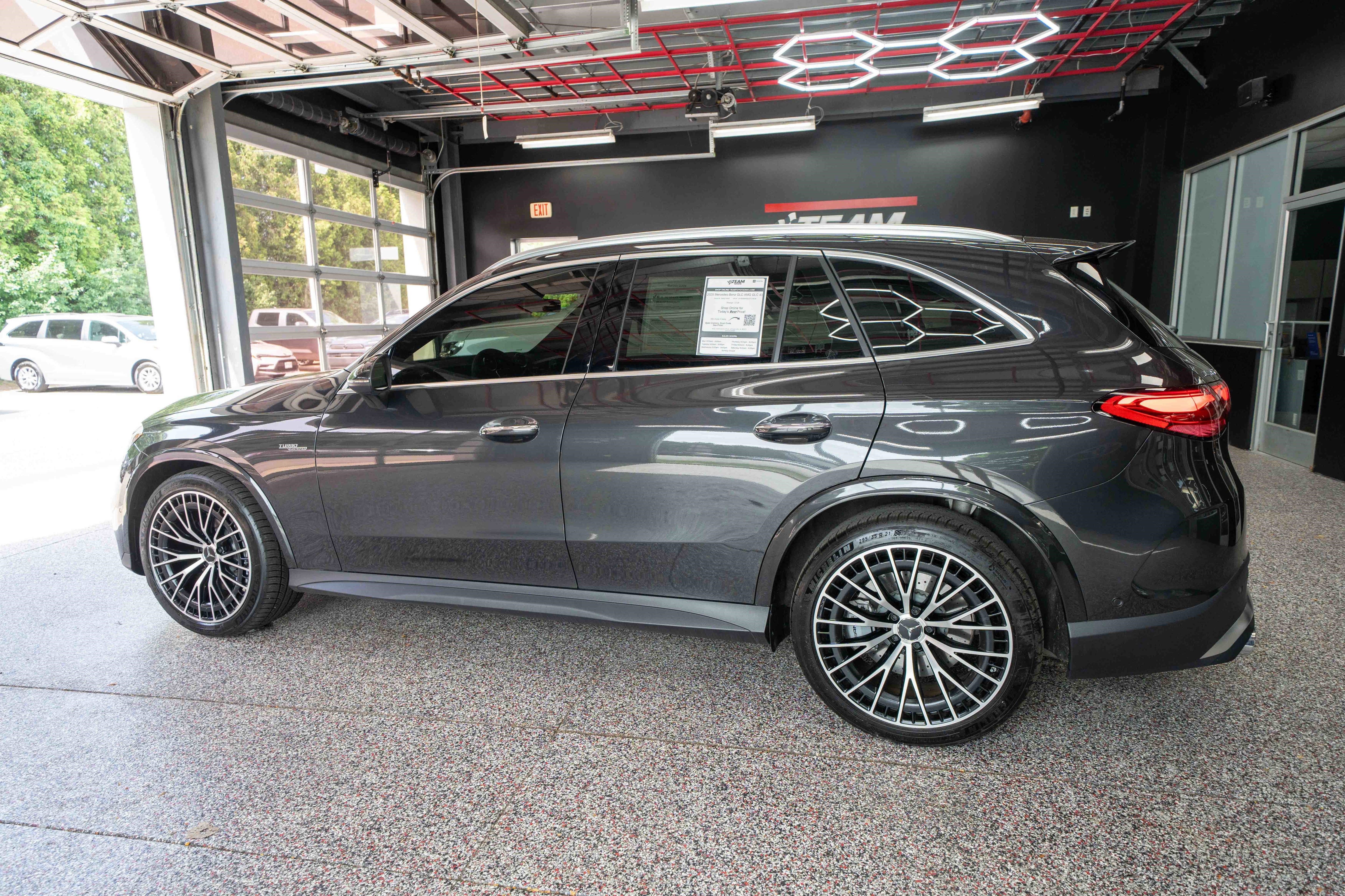 Used 2025 Mercedes-Benz GLC 43 AMG 4MATIC image 2