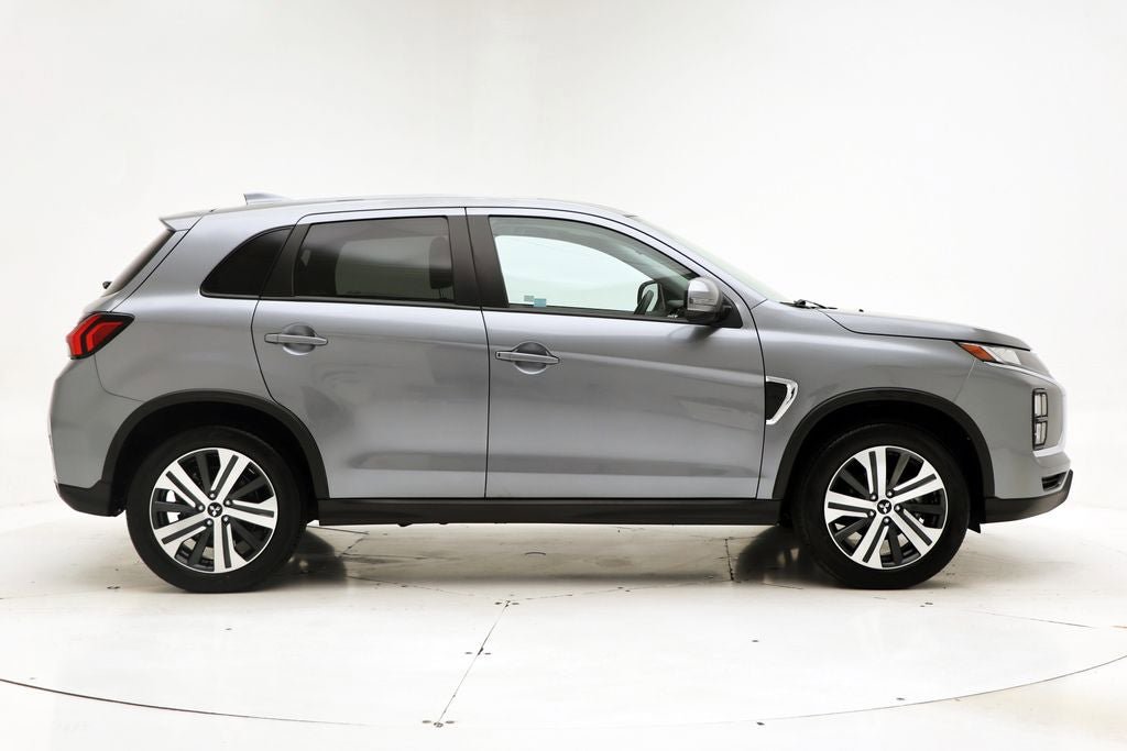 Used 2025 Mitsubishi Outlander Sport AWD image 3