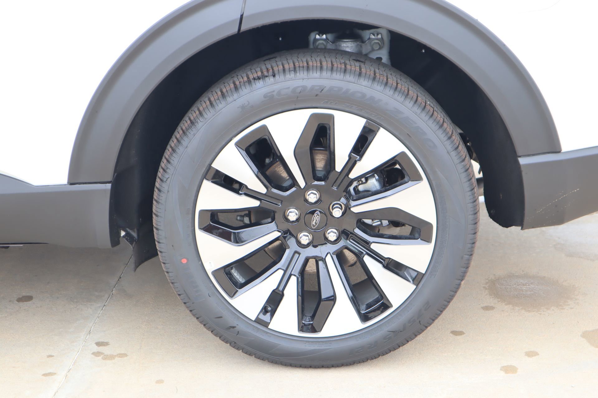 New 2026 Ford Explorer Platinum w/ LUX Leather Package AWD/4WD image 22