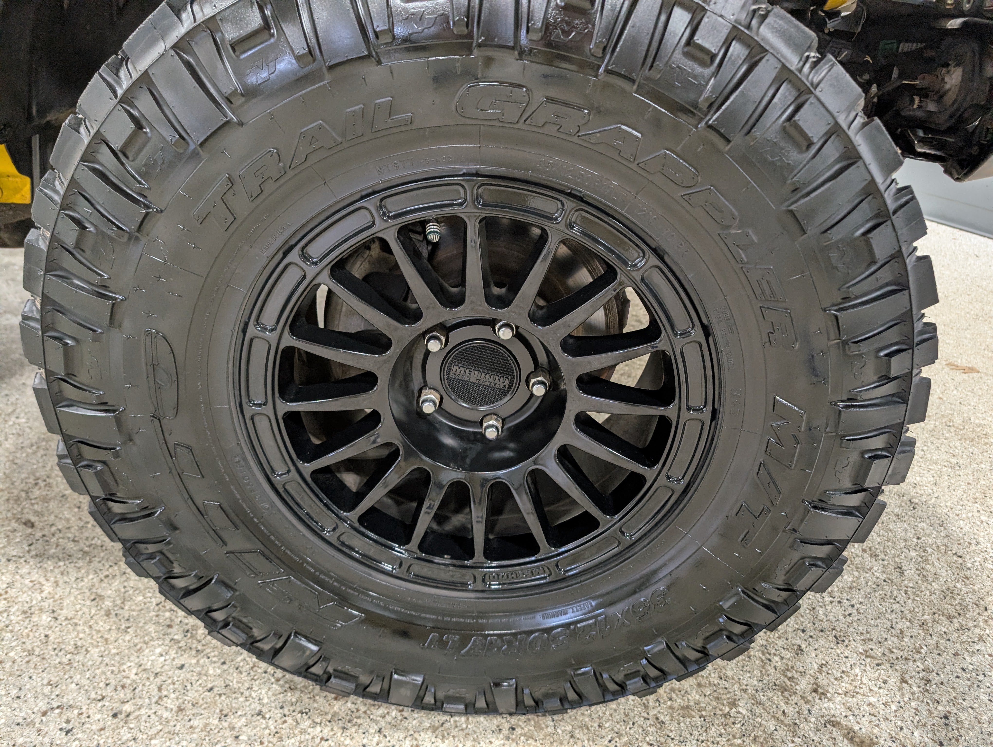 Used 2019 Jeep Wrangler Sport AWD/4WD image 12
