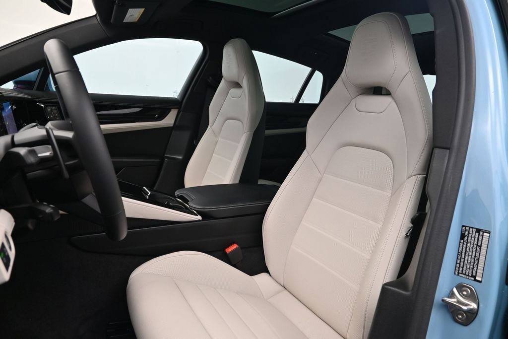 Certified 2026 Porsche Panamera 4 AWD/4WD image 5