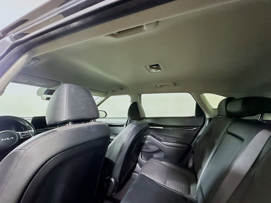 Used 2022 Kia Seltos S image 13