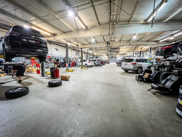 Used 2023 Nissan Rogue SV w/ SV Premium Package image 24