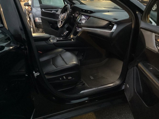 Used 2021 Cadillac XT5 Premium Luxury w/ LPO, Floor Liner Package image 7