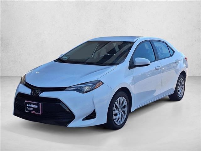 Used 2018 Toyota Corolla LE image 1
