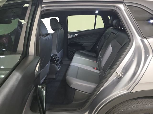 Used 2023 Volkswagen ID.4 Pro S image 8