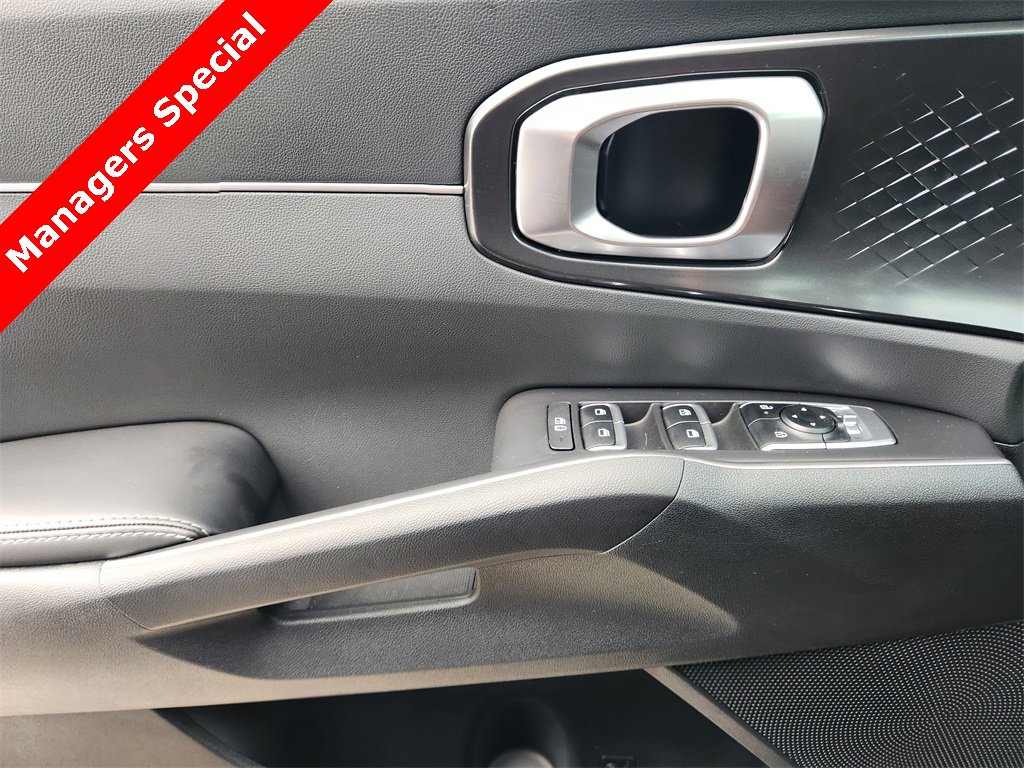 New 2025 Kia Sorento EX w/ Panoramic Sunroof Package image 16