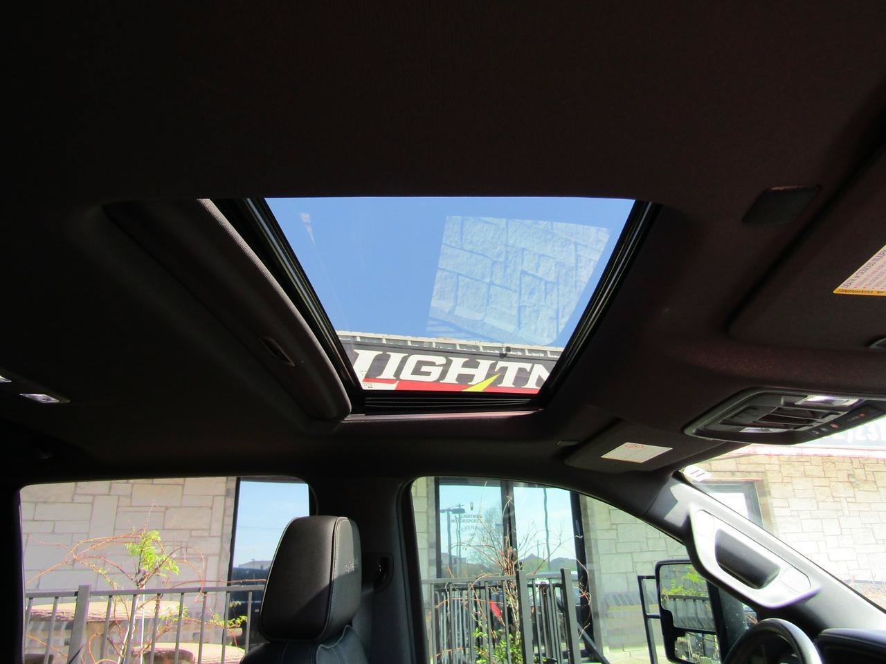 Used 2022 Chevrolet Silverado 3500 High Country AWD/4WD image 20