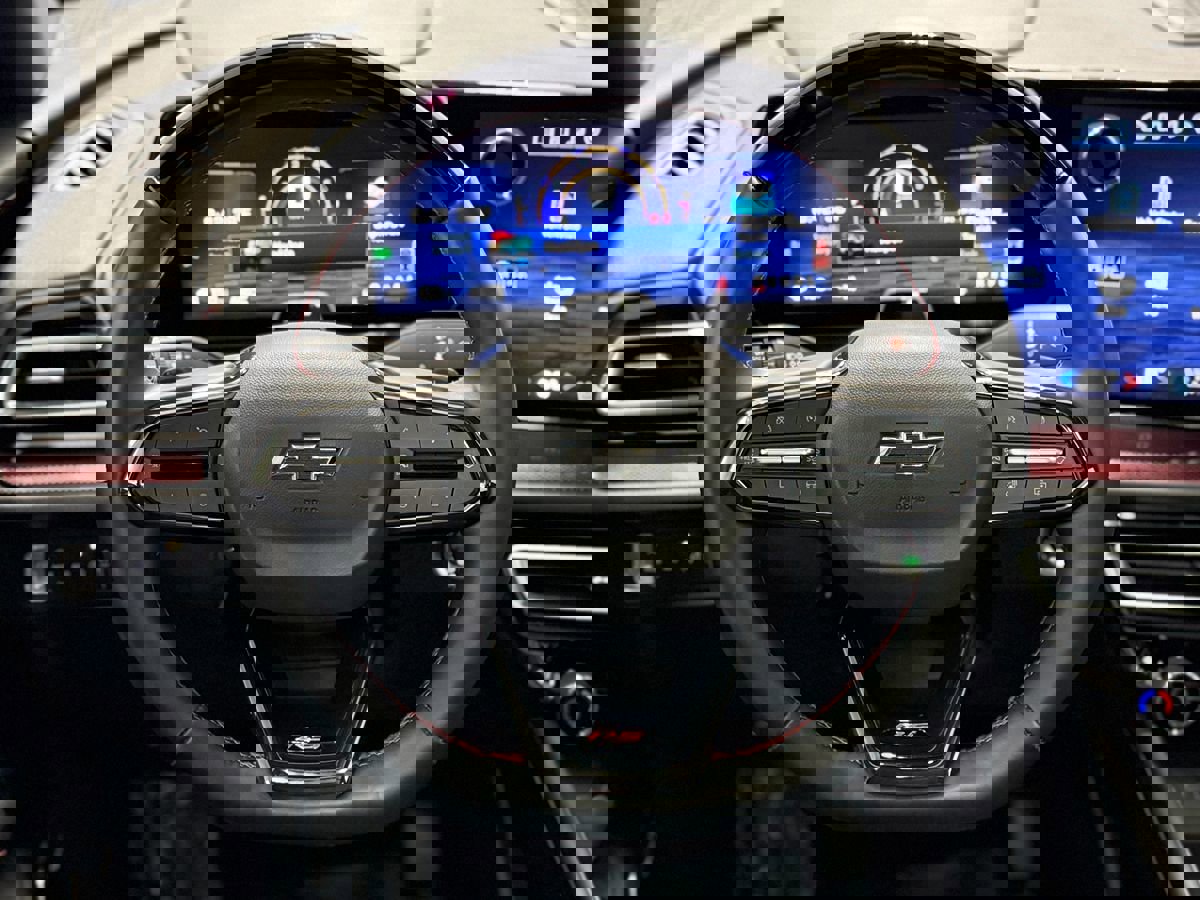 Used 2024 Chevrolet Traverse RS w/ LPO, Floor Liner Package image 22