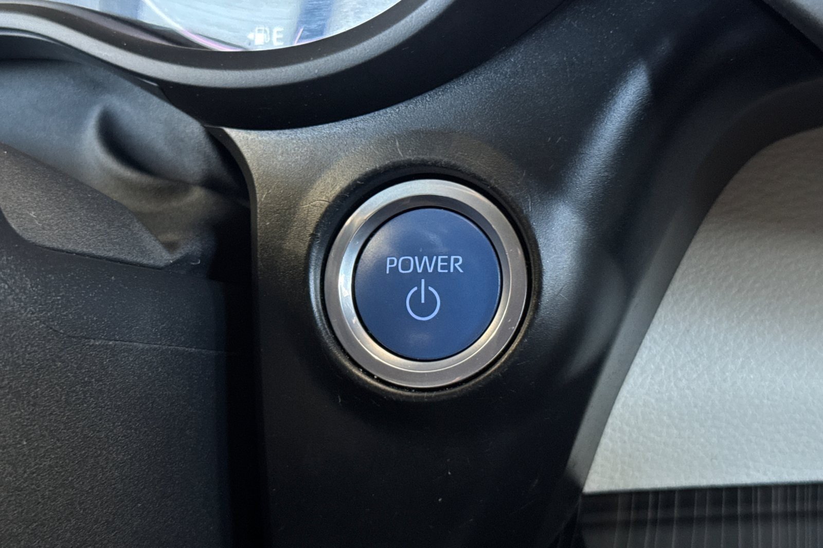Certified 2023 Toyota Sienna Platinum FWD image 23
