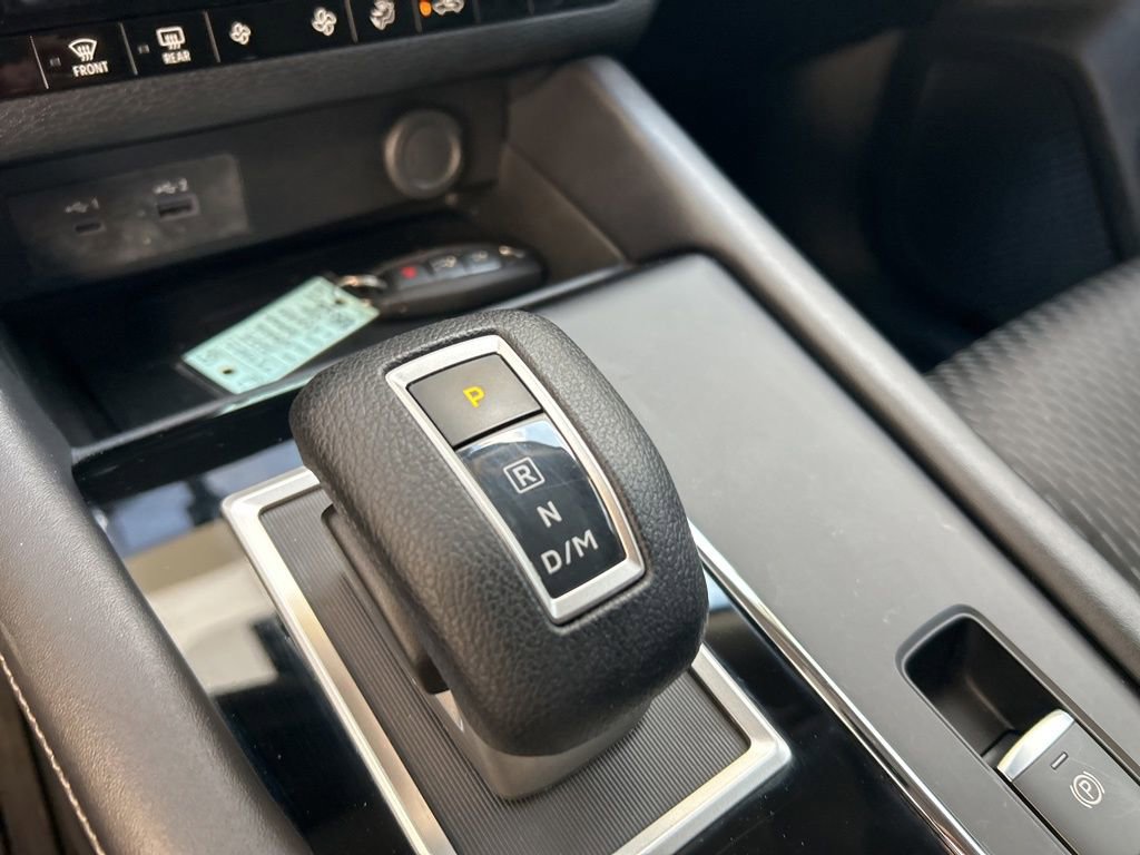 Used 2024 Mitsubishi Outlander ES image 8