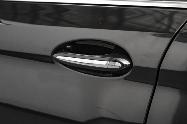Used 2018 BMW 540i RWD image 40