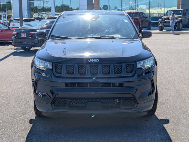 Certified 2023 Jeep Compass Sport AWD/4WD image 3