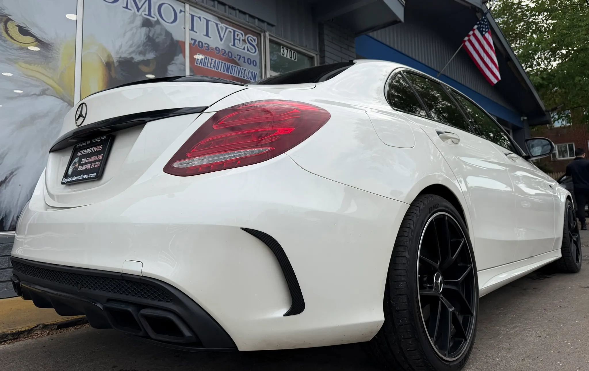 Used 2016 Mercedes-Benz C 300 4MATIC Sedan image 3