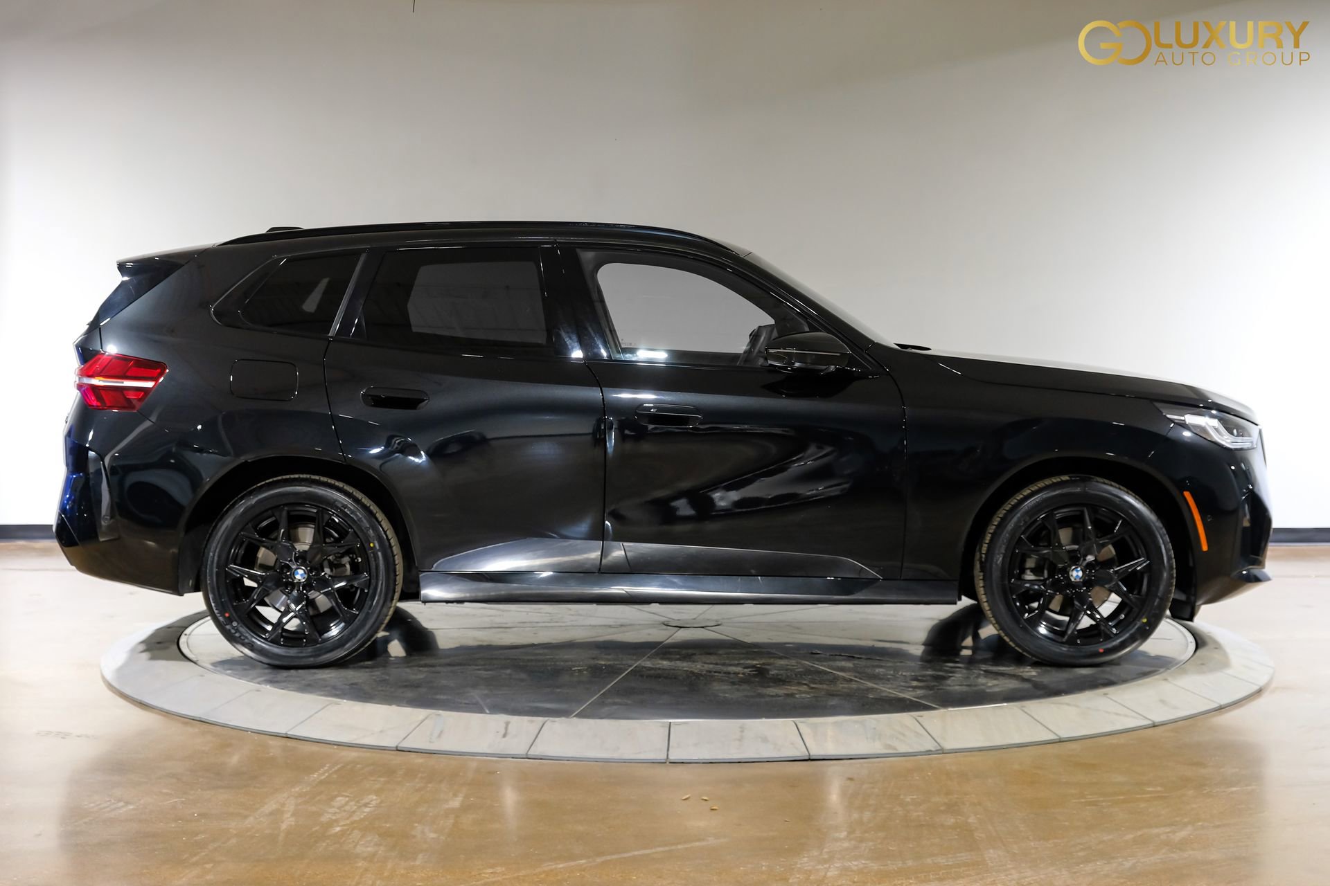 Used 2025 BMW X3 xDrive30 AWD/4WD image 9