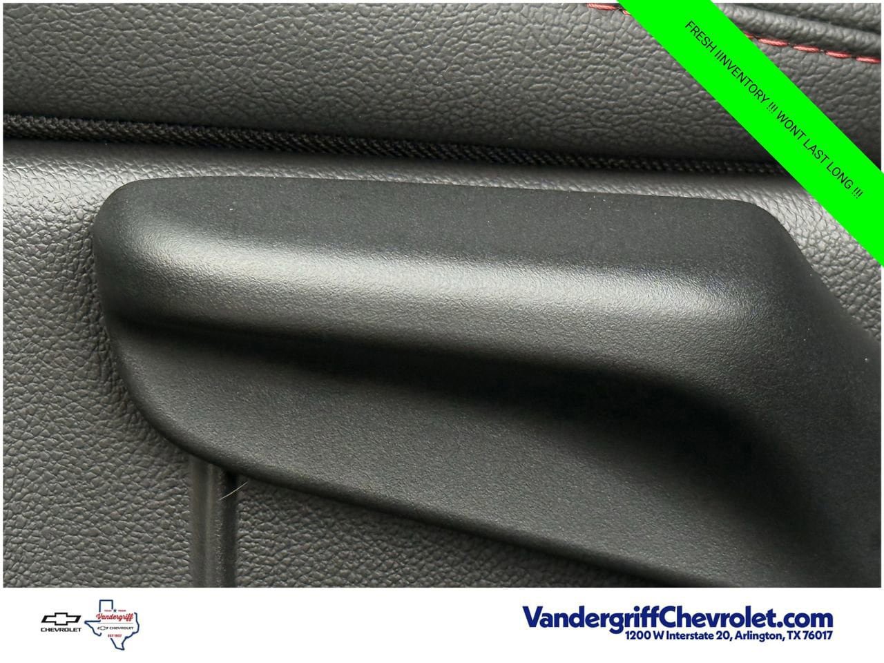Certified 2025 Chevrolet Trax RS w/ Driver Confidence Package FWD image 22