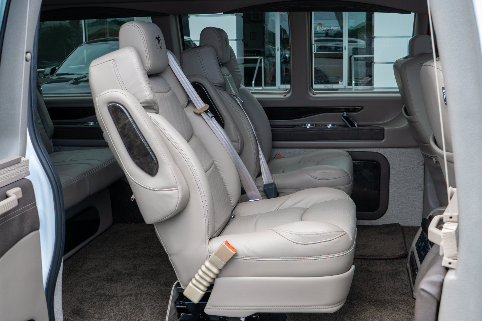 New 2026 GMC Savana 2500 w/ Driver Convenience Package RWD image 30