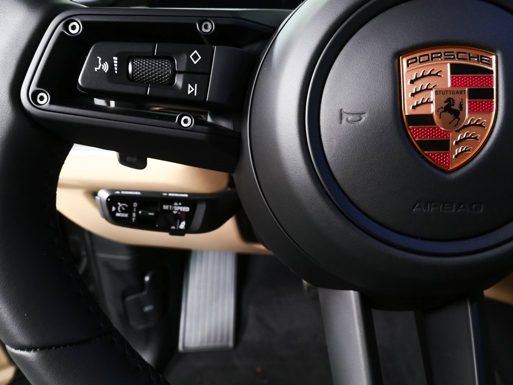 New 2026 Porsche Cayenne S image 10