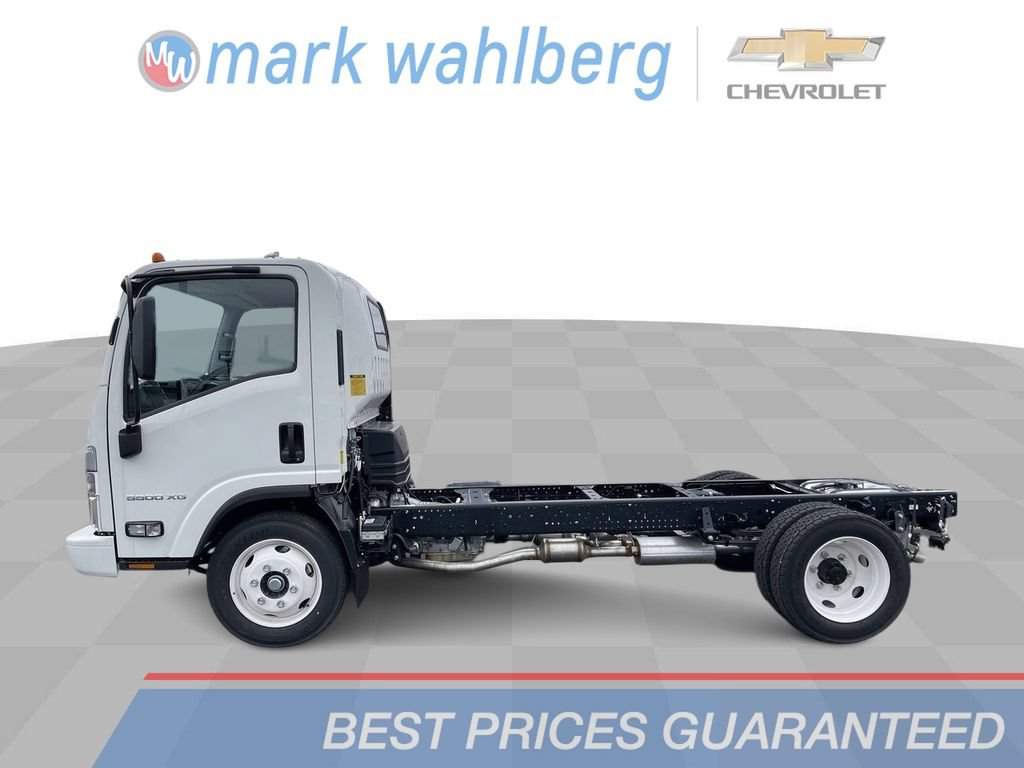 New 2024 Chevrolet Low Cab Forward 5500XG RWD image 1