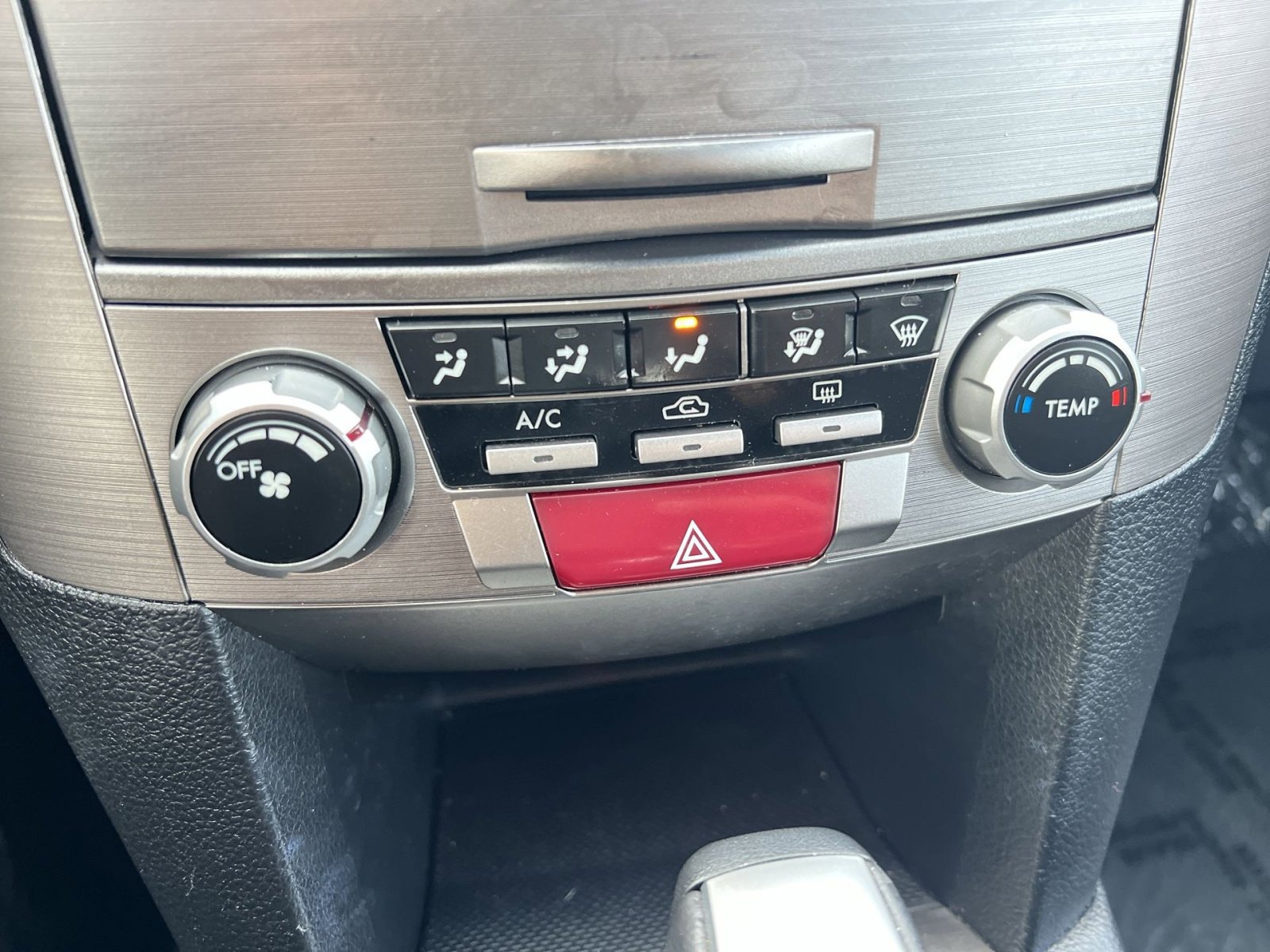 Used 2014 Subaru Outback 2.5i Premium w/ Moonroof Package image 20