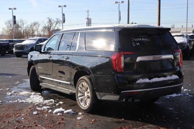 Used 2024 GMC Yukon XL Denali image 4