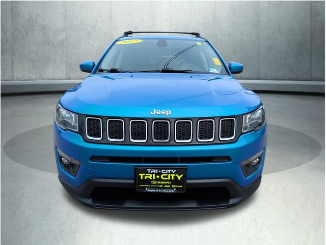 Used 2017 Jeep Compass Latitude image 10