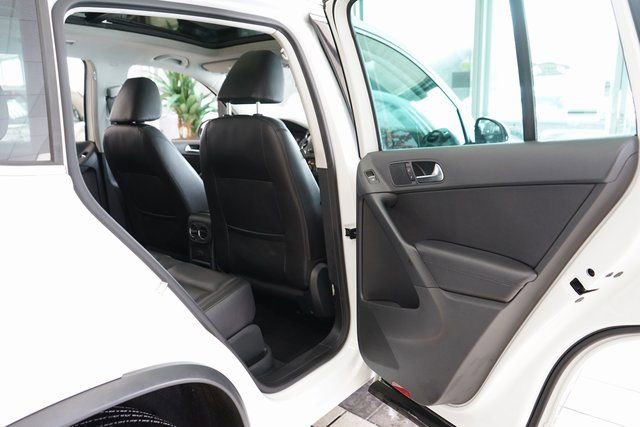 Used 2017 Volkswagen Tiguan Sport image 47