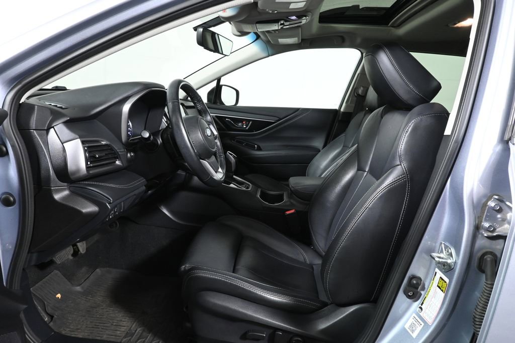 Used 2022 Subaru Outback Limited image 3