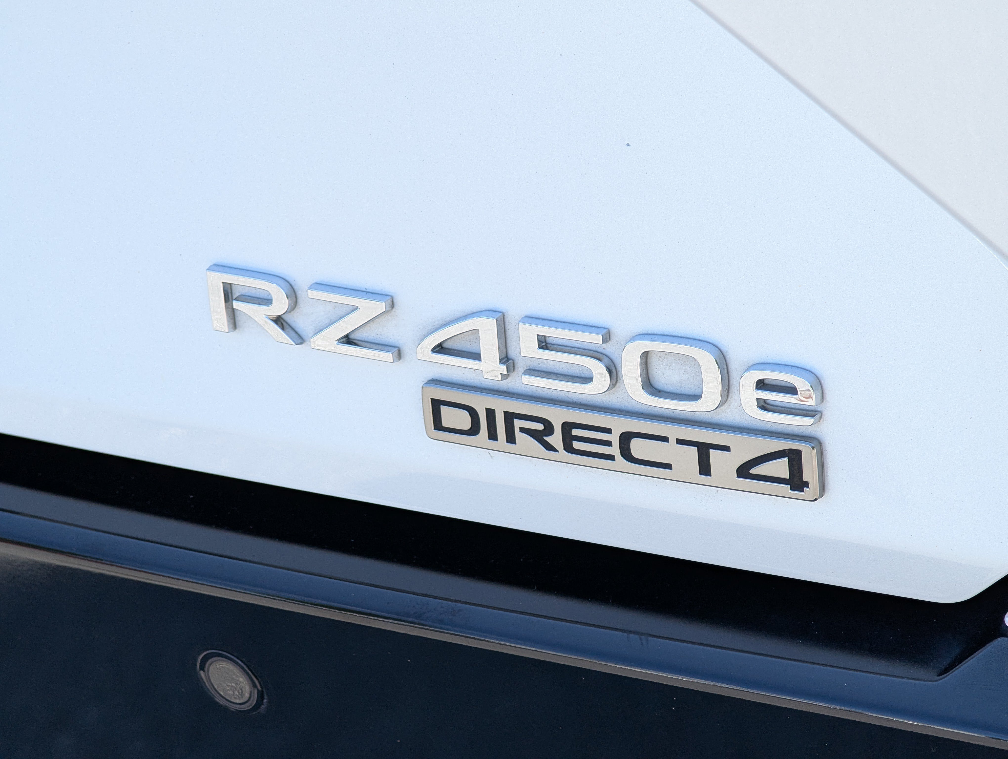 Used 2023 Lexus RZ 450e Premium w/ Accessory Package (A2) AWD/4WD image 9