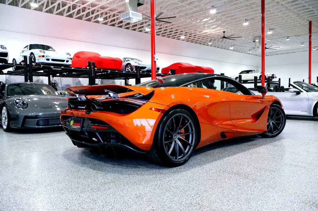 Used 2018 McLaren 720S Performance RWD image 16