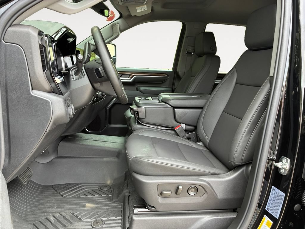 New 2026 Chevrolet Silverado 2500 LT w/ All Star Edition AWD/4WD image 9