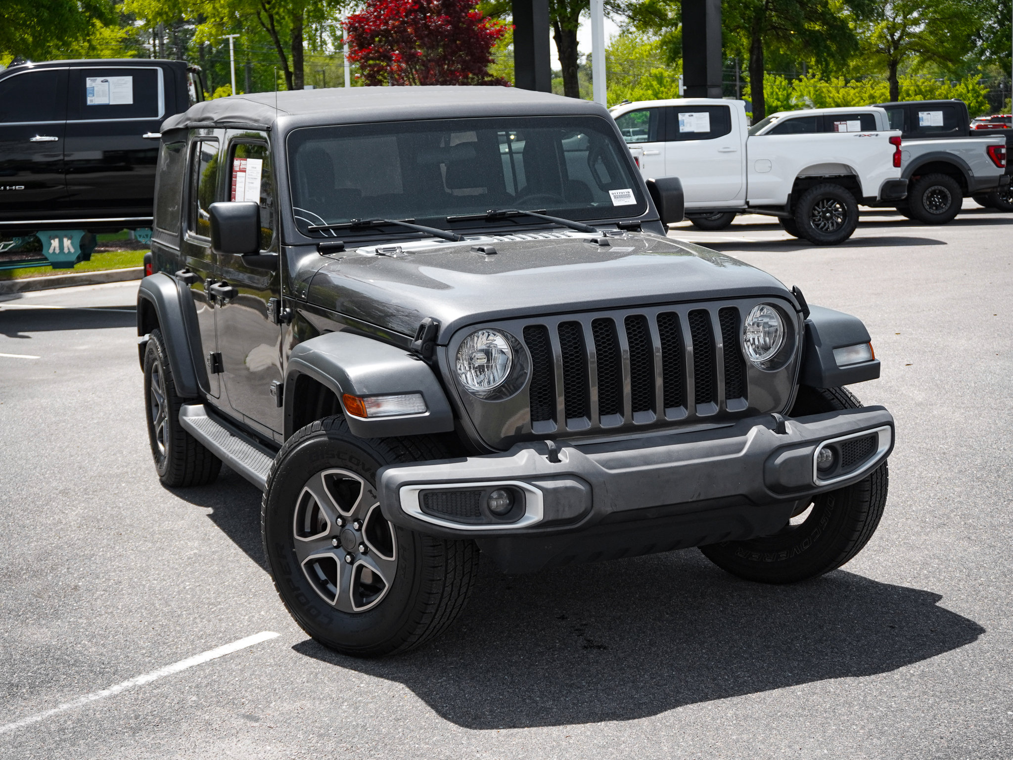 Used 2018 Jeep Wrangler Unlimited Sport S image 2