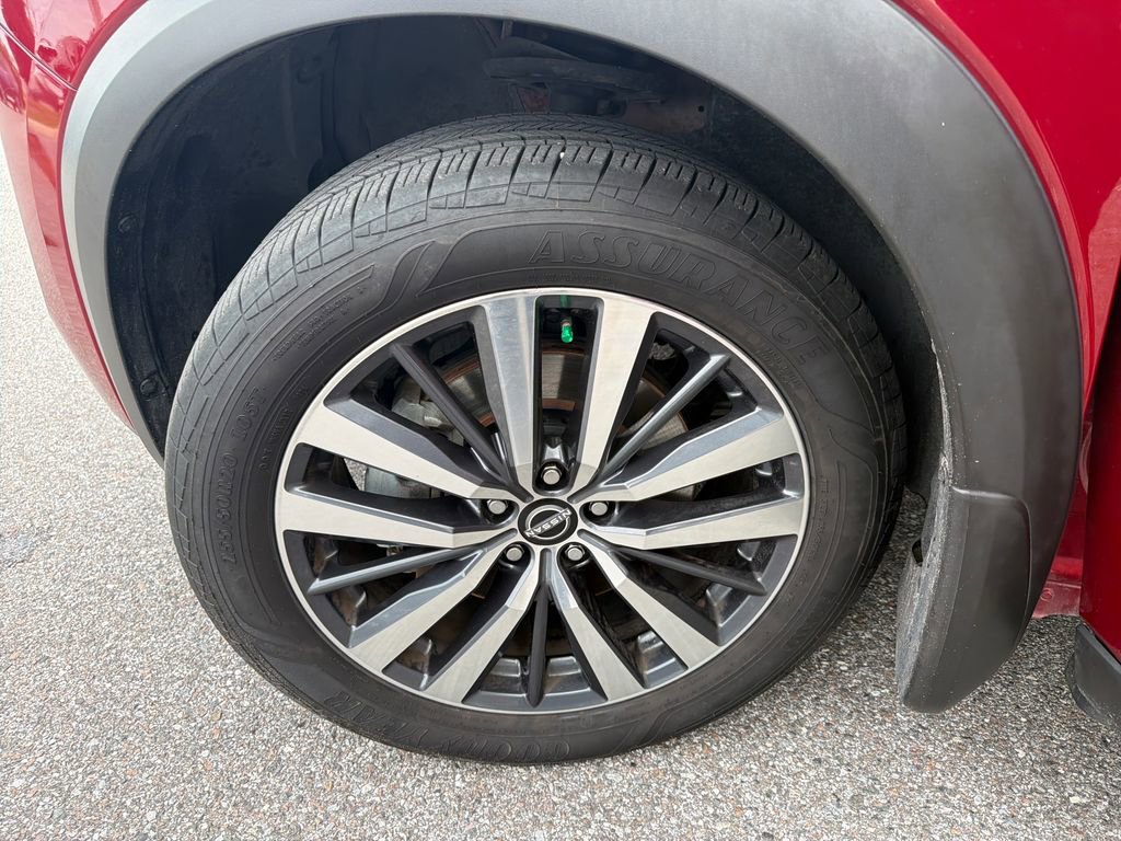 Used 2022 Nissan Pathfinder Platinum w/ Cargo Package image 44