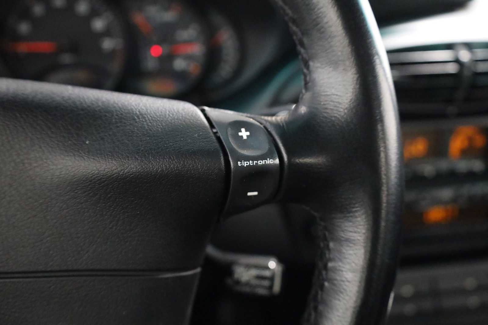 Used 2001 Porsche 911 Carrera image 26