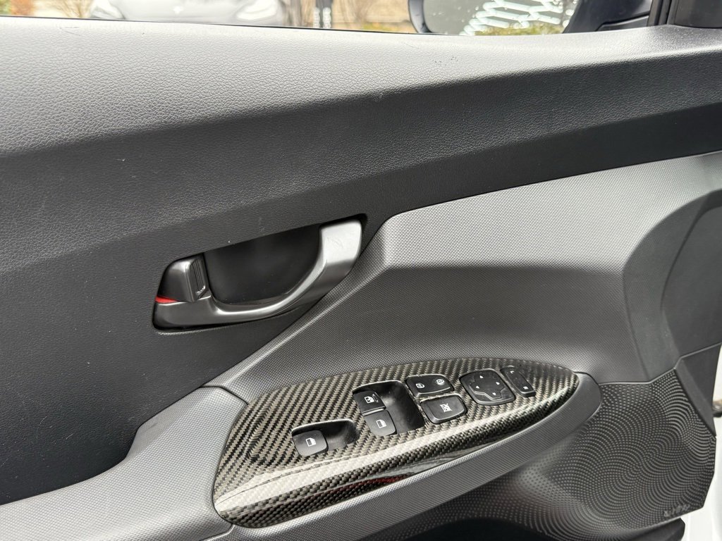 Used 2019 Hyundai Veloster N N w/ Performance Package image 9