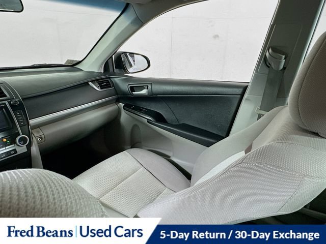 Used 2012 Toyota Camry LE FWD image 30