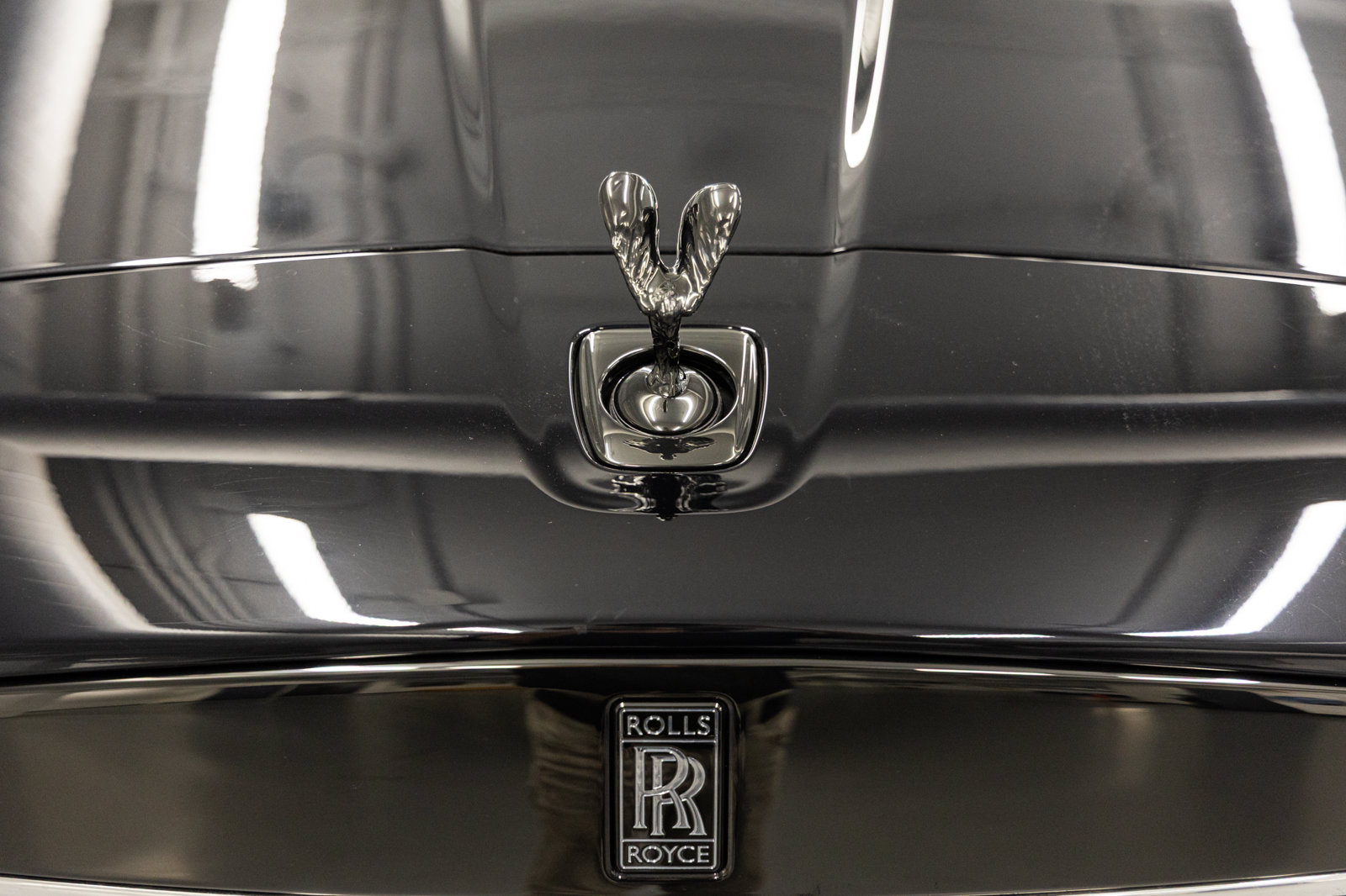 Certified 2025 Rolls-Royce Cullinan Black Badge AWD/4WD image 10