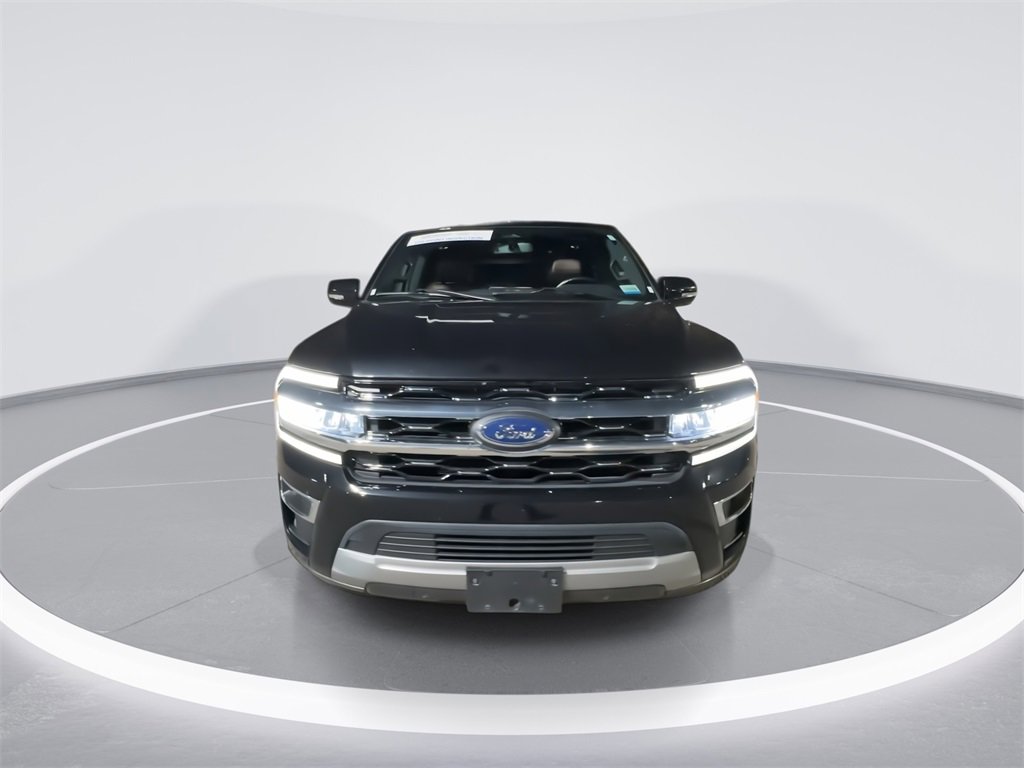 Used 2024 Ford Expedition Max Limited image 3