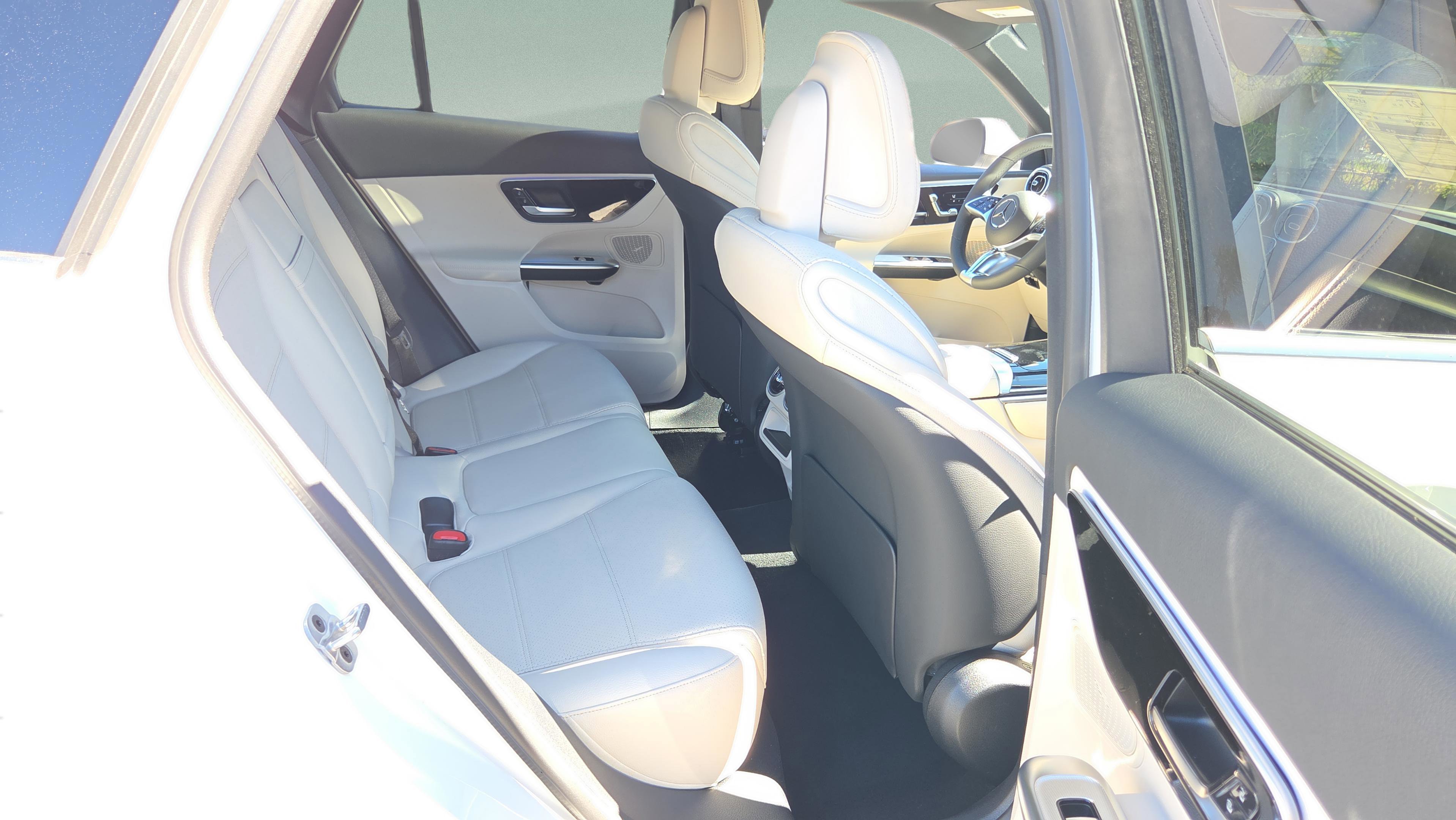 New 2026 Mercedes-Benz GLC 300 image 10
