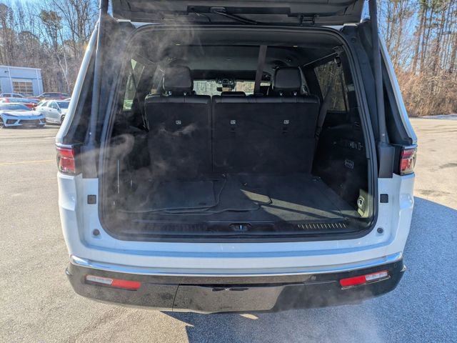 Used 2024 Jeep Wagoneer L Series III w/ Flexible Seating Group image 29