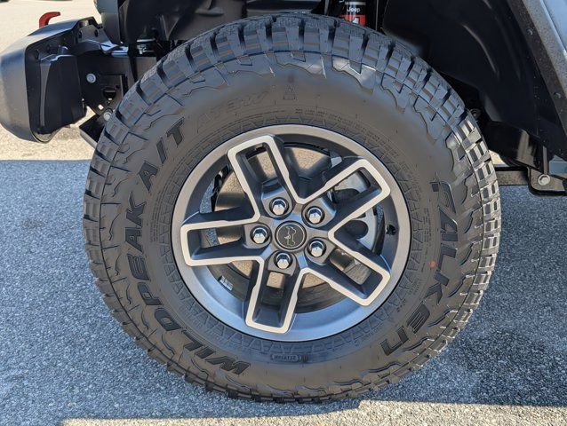 New 2026 Jeep Gladiator Mojave w/ Safety Group image 13