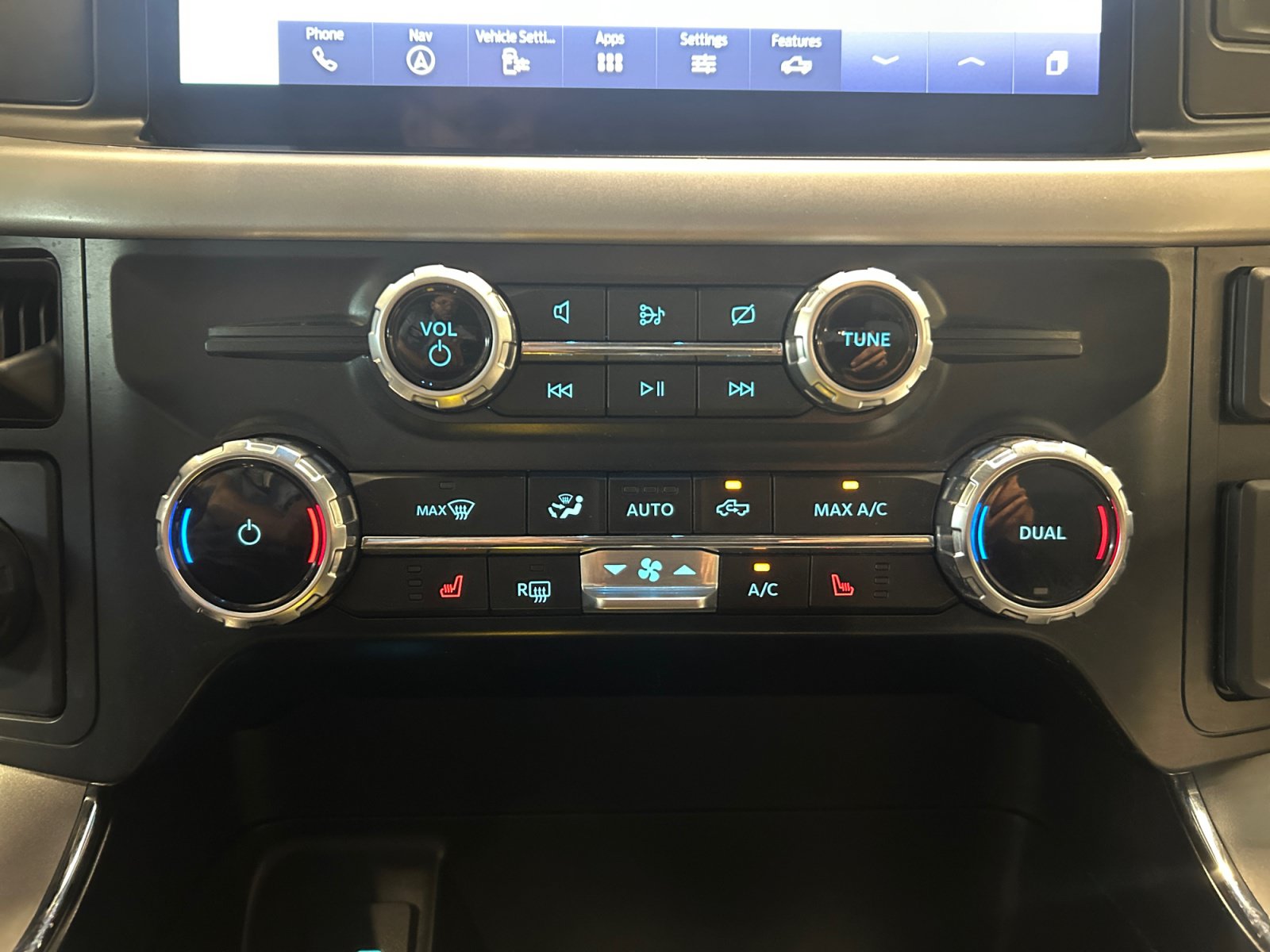 Used 2023 Ford F150 XLT w/ Equipment Group 302A High RWD image 15