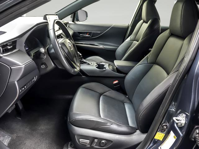 Used 2022 Toyota Venza XLE image 8