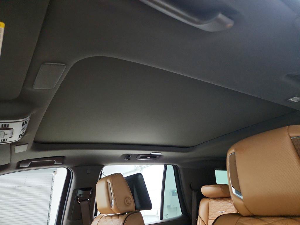 Used 2021 Cadillac Escalade Sport w/ LPO, ONYX Package AWD/4WD image 15