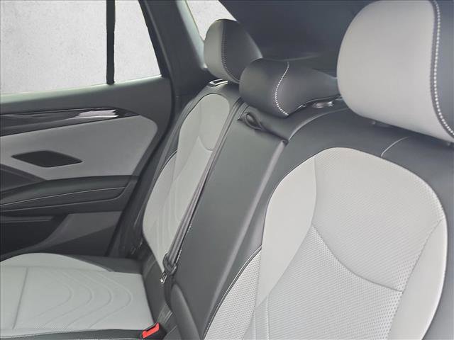 New 2026 Volkswagen Tiguan SE R-Line image 16