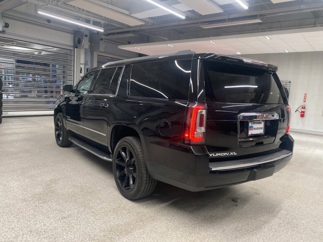 Used 2019 GMC Yukon XL Denali image 11