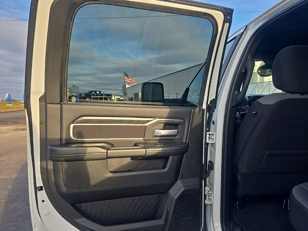 Used 2024 RAM 2500 Big Horn image 18