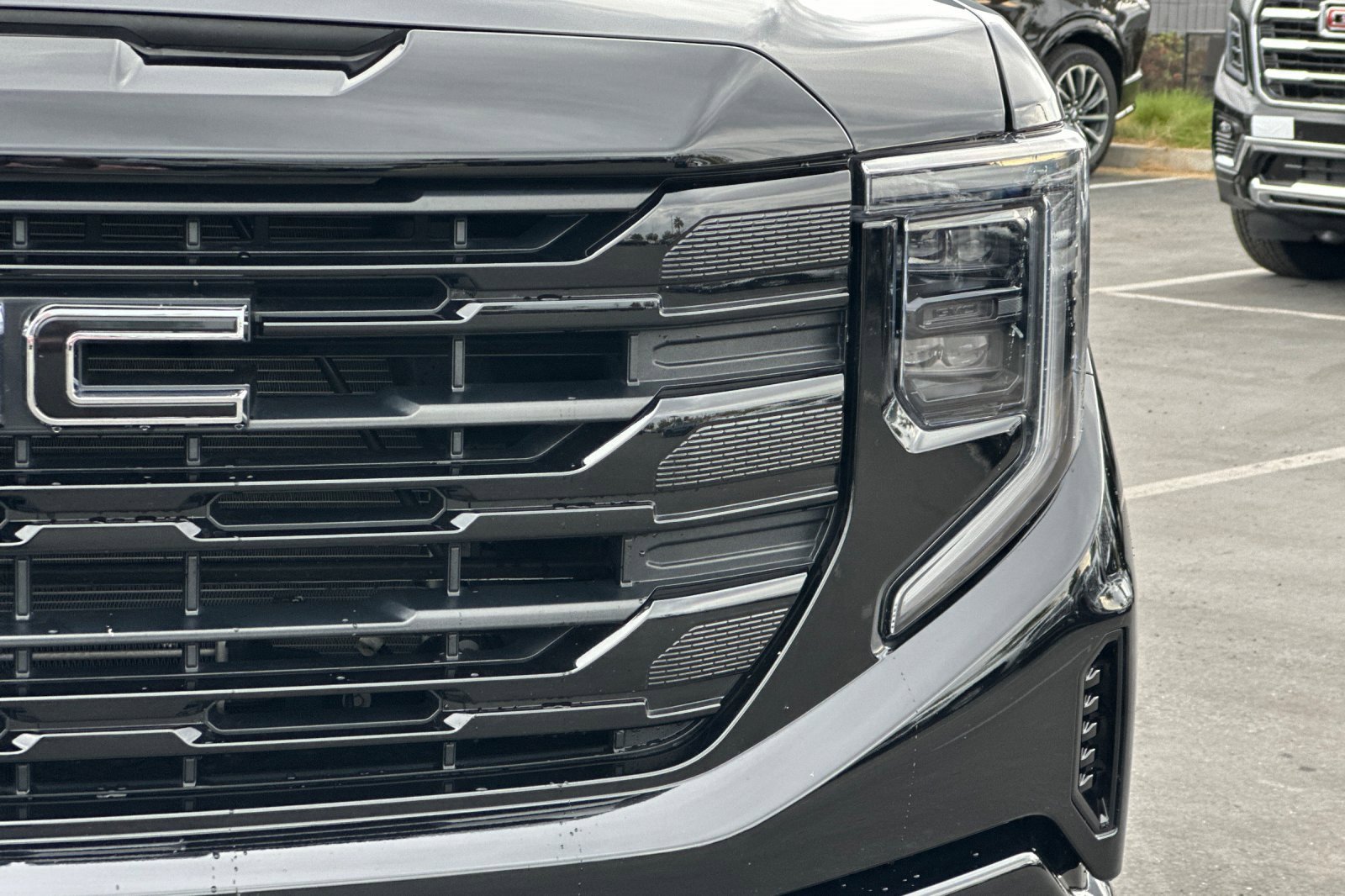 Used 2024 GMC Sierra 1500 Elevation w/ LPO, Elevation Black Package image 50