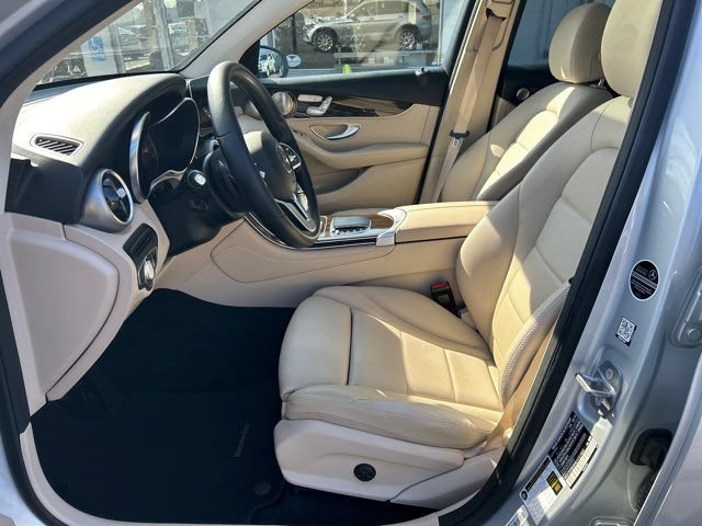 Used 2020 Mercedes-Benz GLC 300 image 14